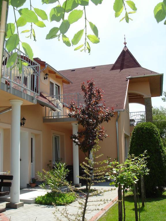 Villa Monika Кестхей Экстерьер фото